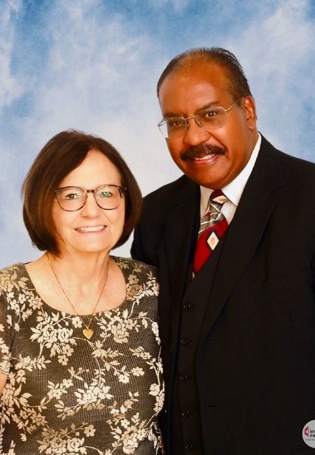 raymond-howard-banner